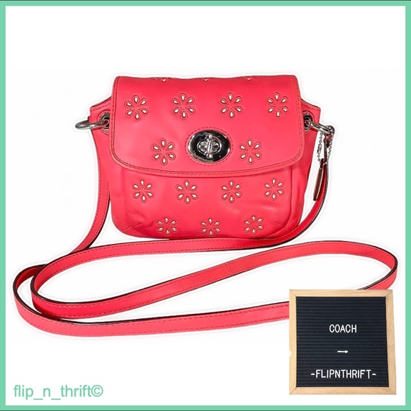 π2xHPπCOACH Pink Leather Eyelet Mini Crossbodyπ - Picture 1 of 8